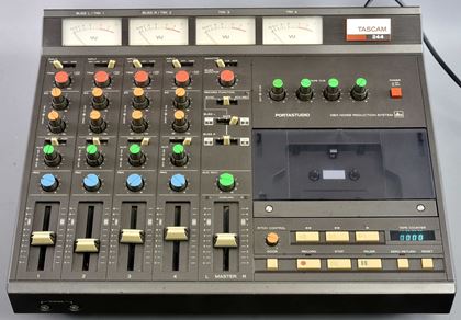 Tascam-244